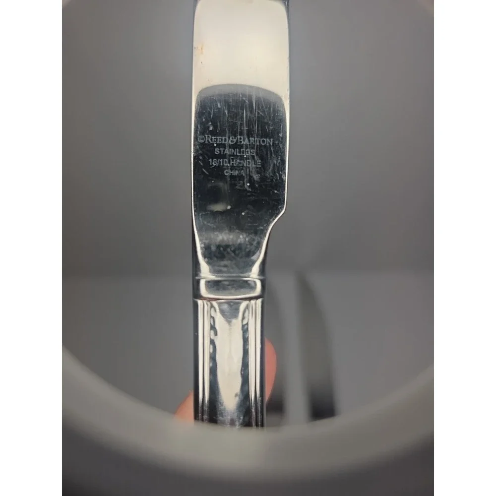 Reed & Barton ~ OLDE ENGLISH ~ Hammered Steak Knives Set of 4 Stainless Serrated